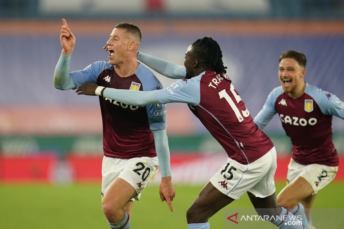 Villa lanjutkan tren positif dengan kemenangan dramatis atas Leicester