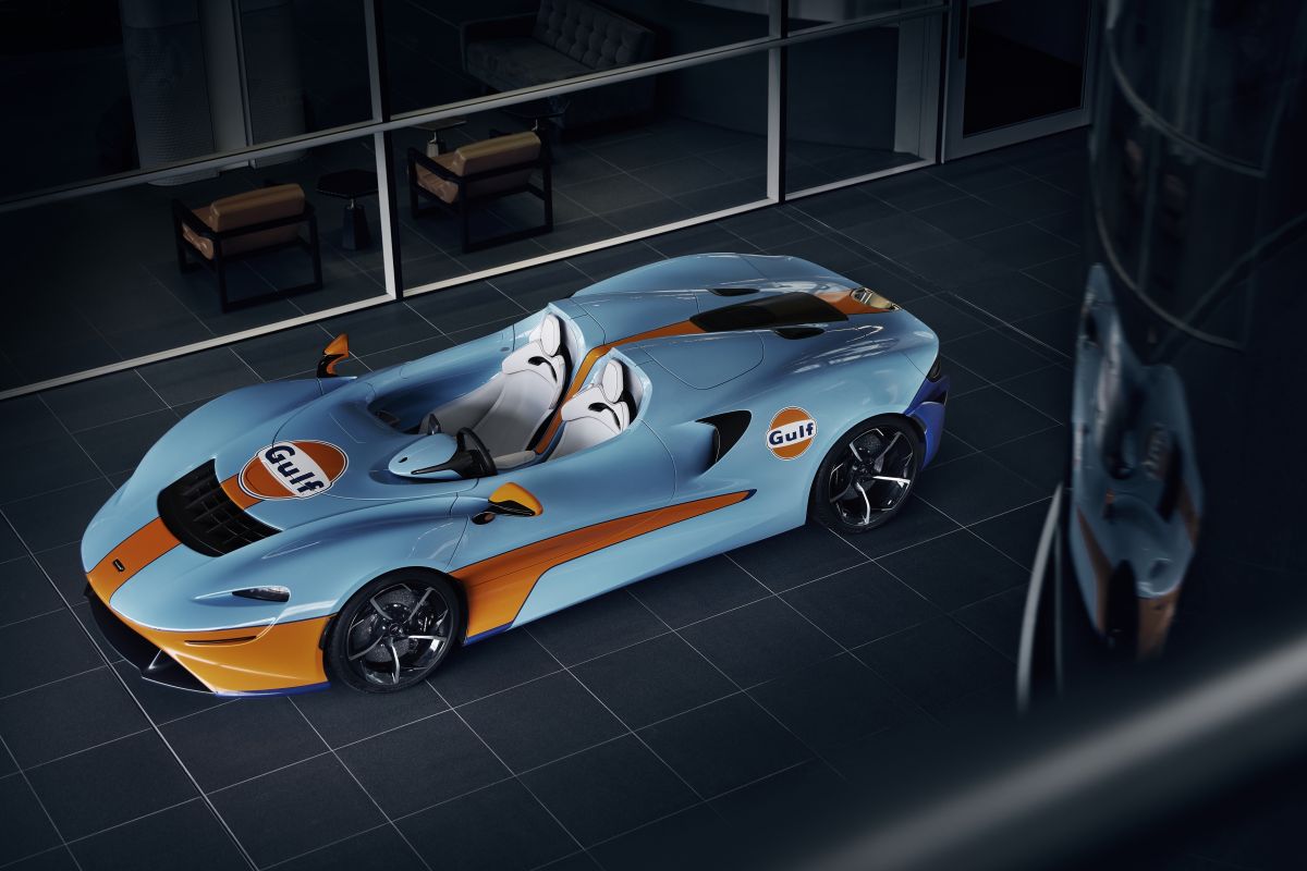 McLaren merilis Elva Roadster bergaya gulf