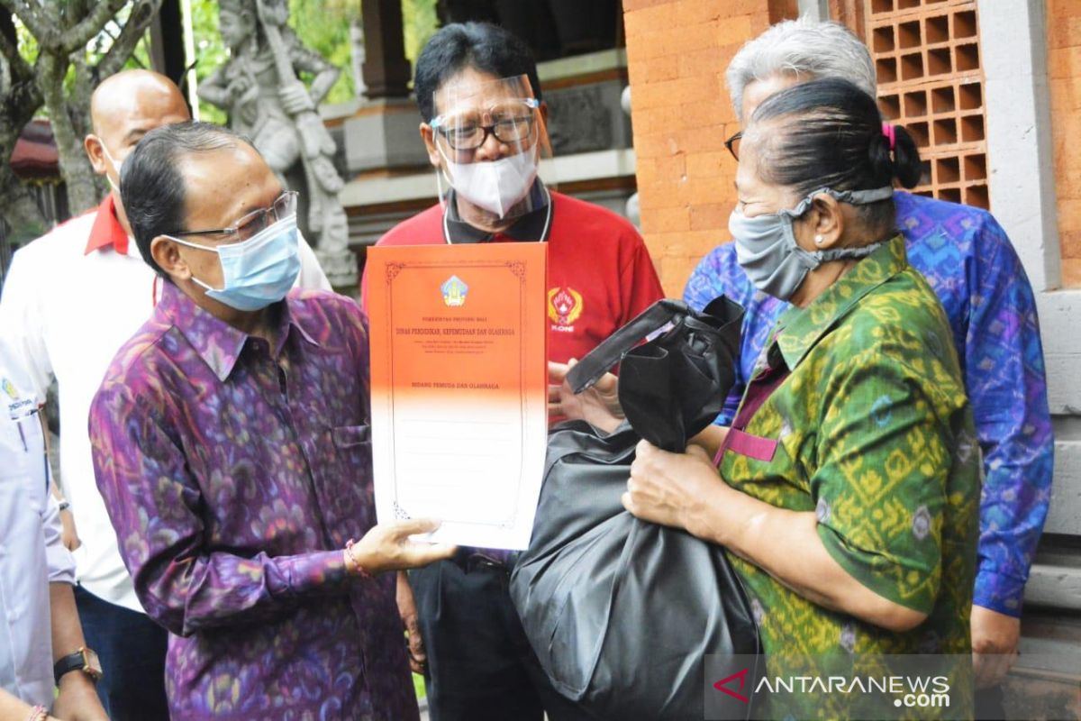 Gubernur Koster berdayakan mantan atlet berprestasi jadi pembina