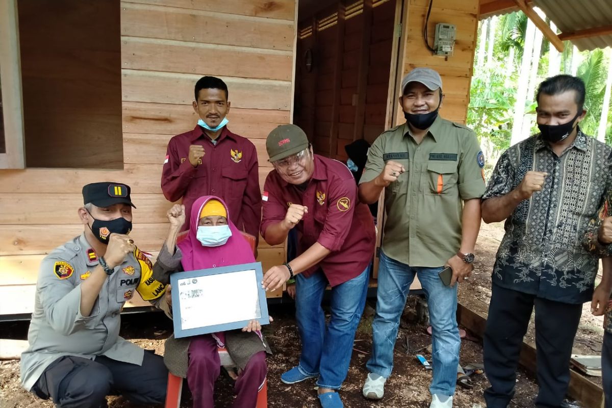 Mewujudkan rumah baru untuk Mbah Rukini