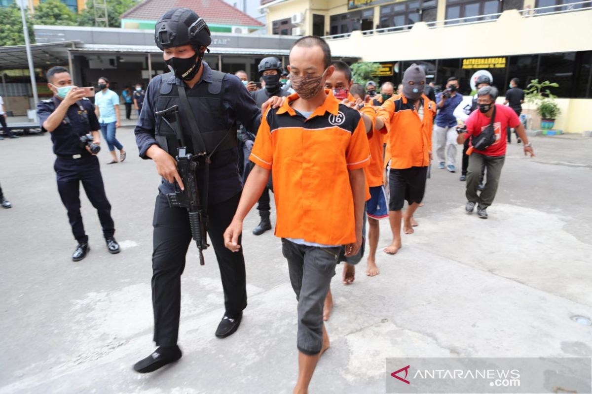 Polisi Surabaya gagalkan penyelundupan 1,2 kilogram sabu-sabu asal Malaysia