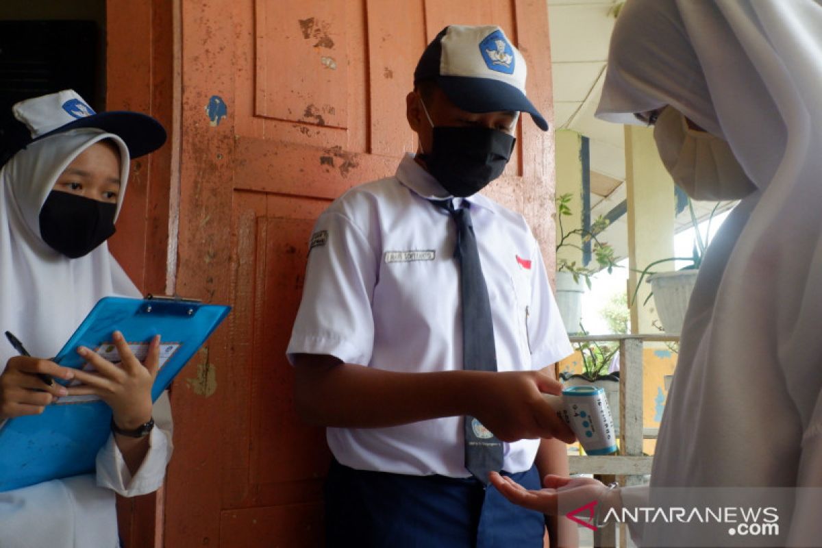 Siswa Natuna kembali belajar daring setelah pasien COVID-19 meninggal