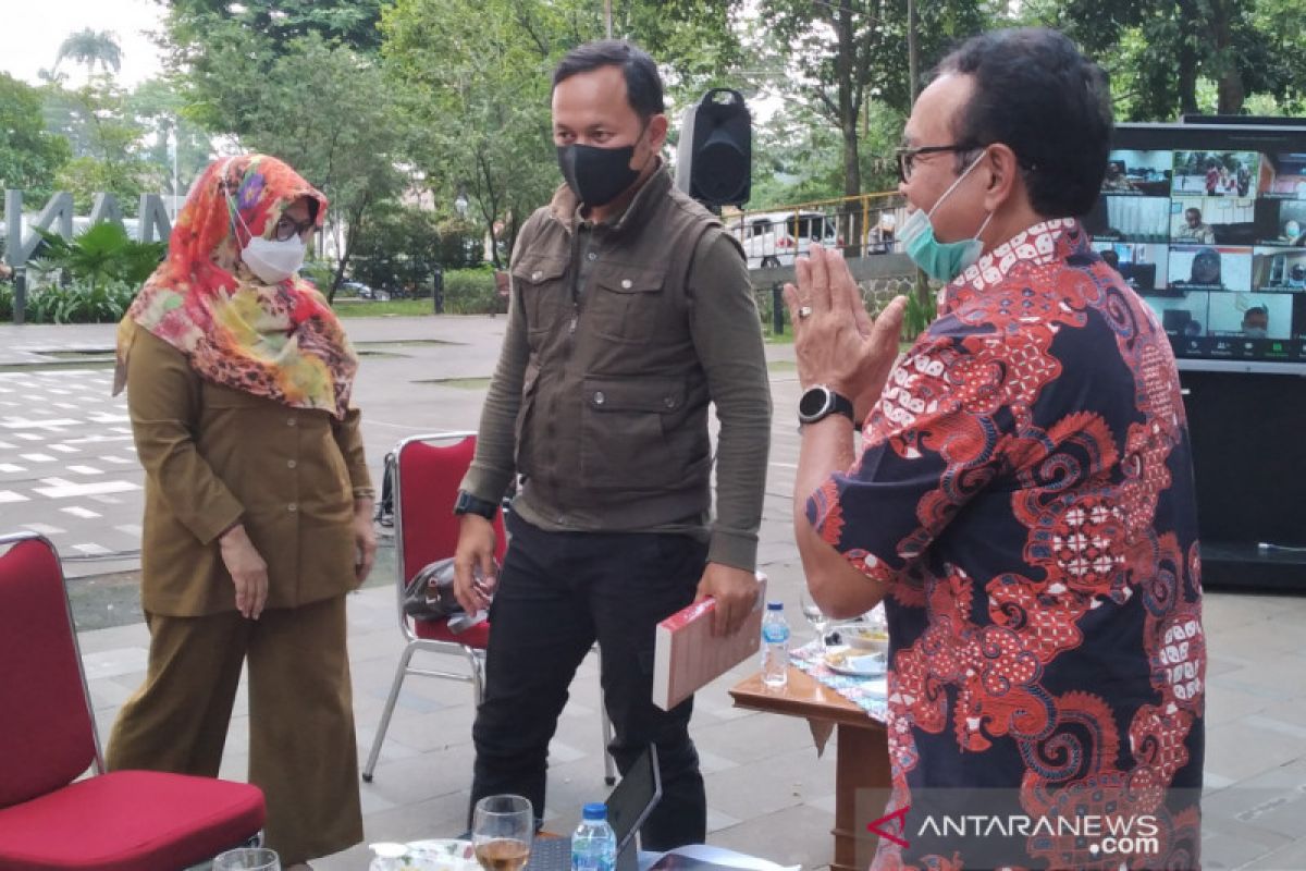 Wali Kota Bogor: Presentasi pakar Otda mengenai UU Cipta Kerja menarik