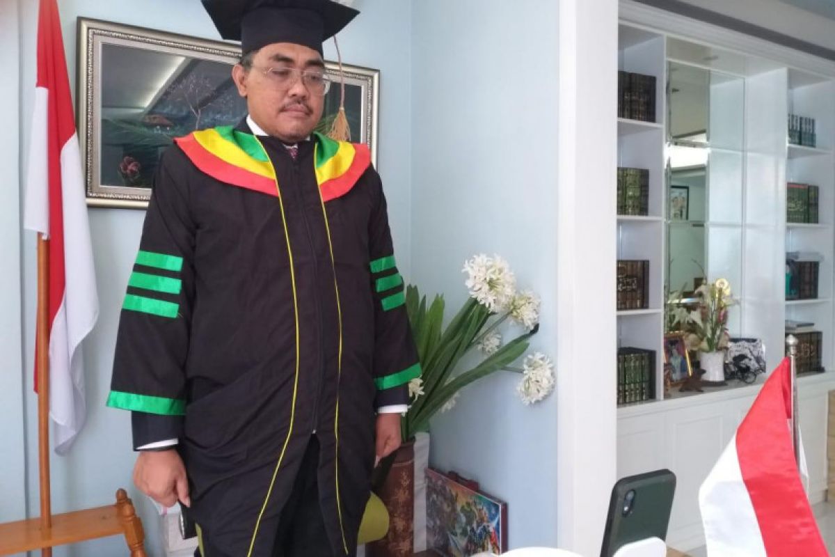 Diwisuda doktor secara daring, Gus Jazil: Pengalaman pertama