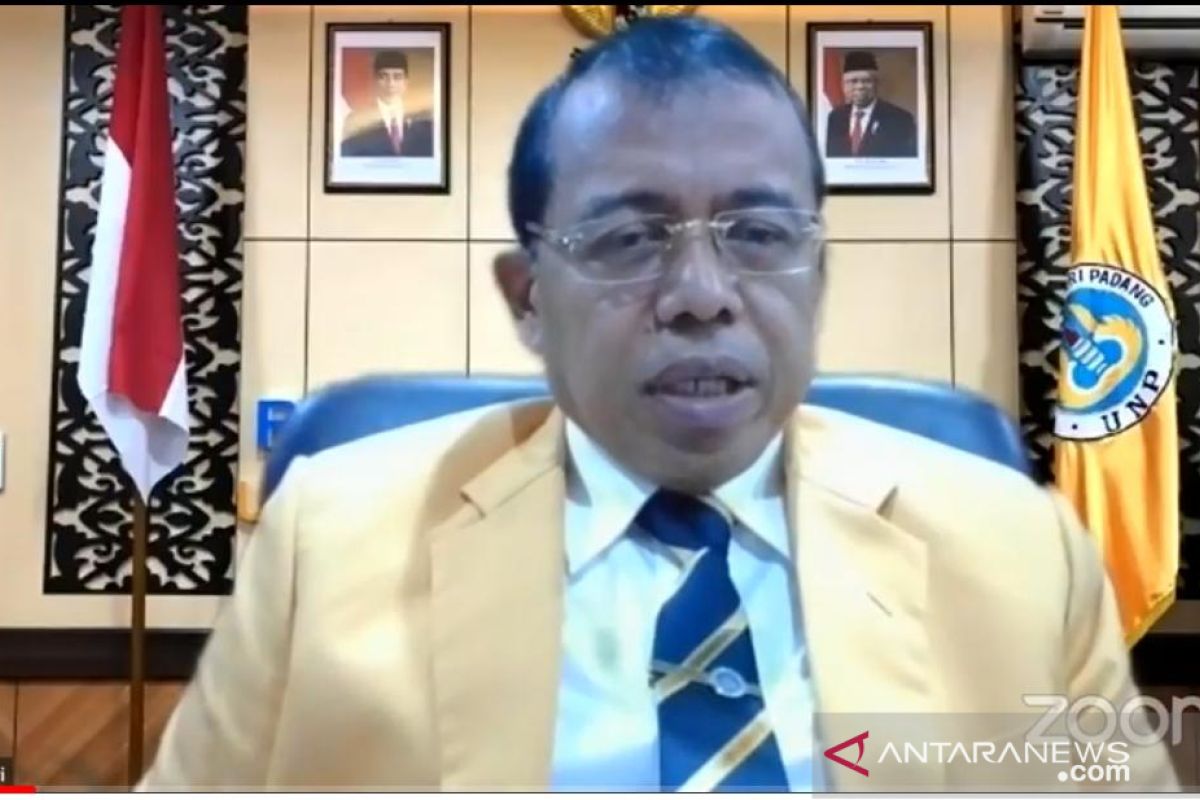 Kupas mengenai bonus demografi, UNP gelar webinar bersama BKKBN