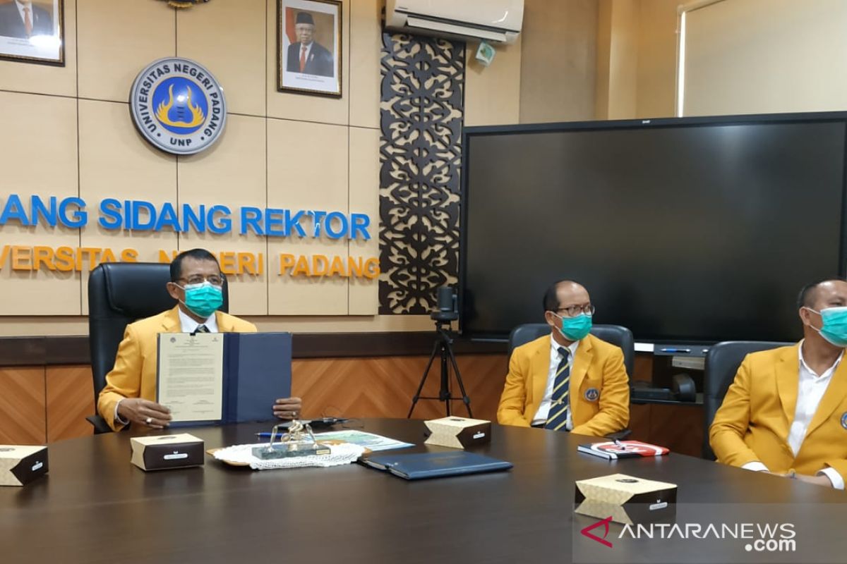 Terkait lockdown UNP, Rektor ingatkan agar selalu disiplin memakai masker