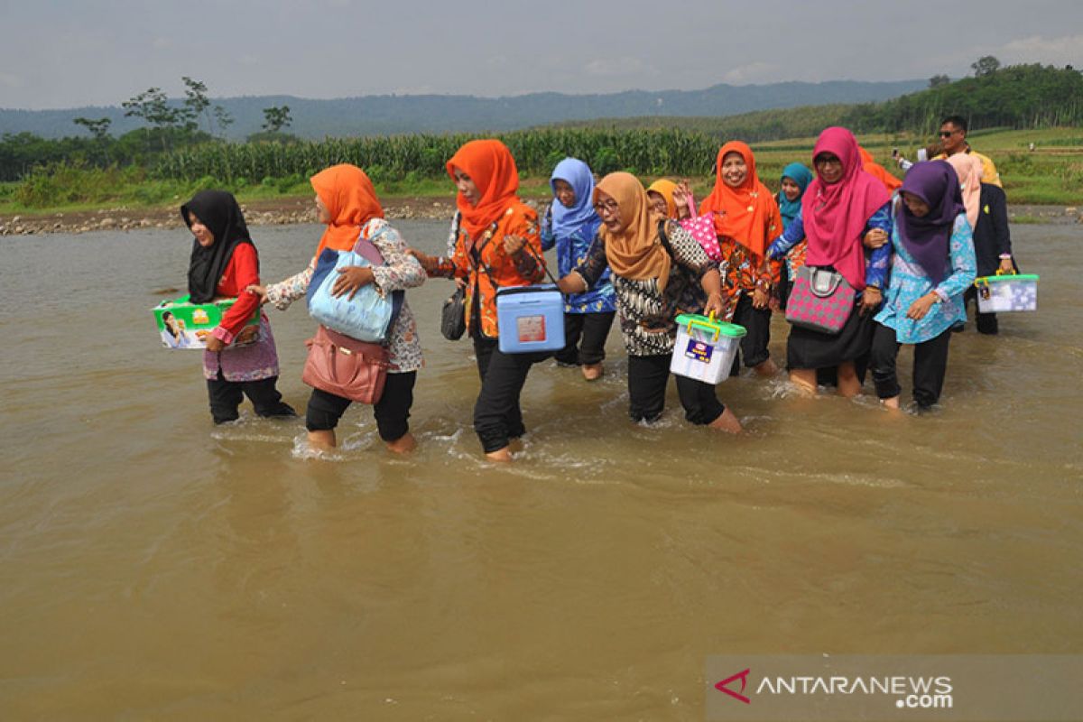 Vaksinasi diprioritaskan untuk tenaga kesehatan di Jateng