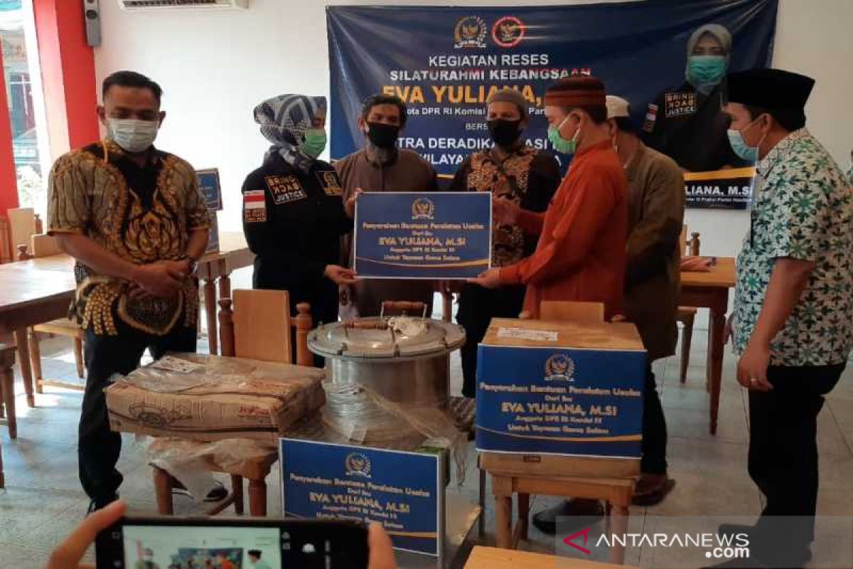 Anggota DPR silaturahmi dengan mantan napiter di Solo