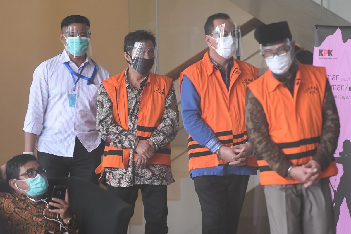 Tiga mantan pimpinan DPRD segera disidang terkait kasus suap pengesahan RAPBD