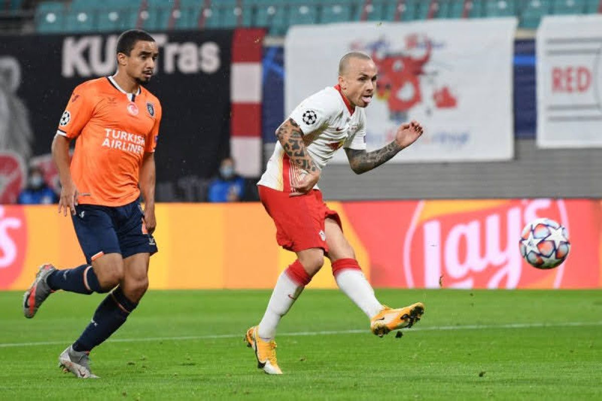 Angelino cetak dua gol, bawa Leipzig atasi Basaksehir 2-0