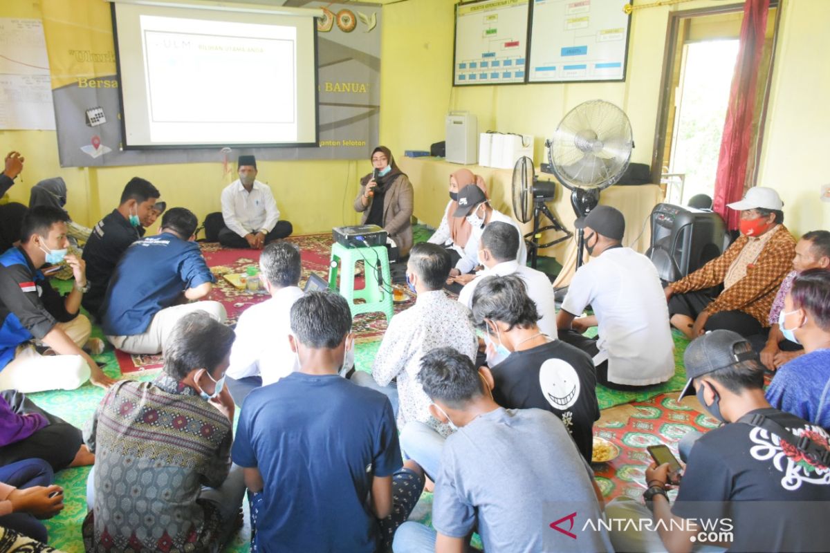 ULM arouses villagers interest for a lecture