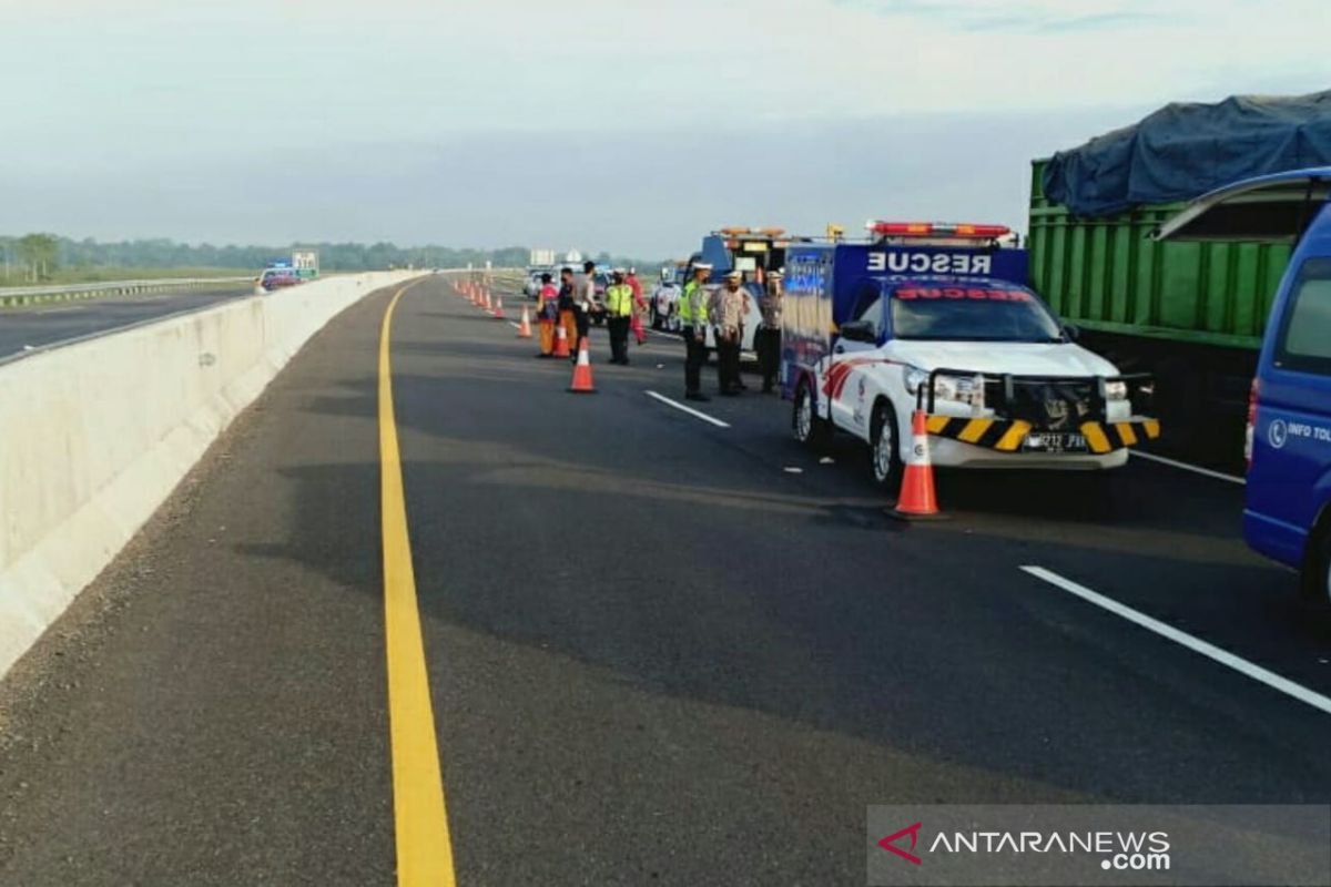 Seorang penumpang tidur di bagasi selamat dari kecelakaan maut  di Tol Trans Sumatera