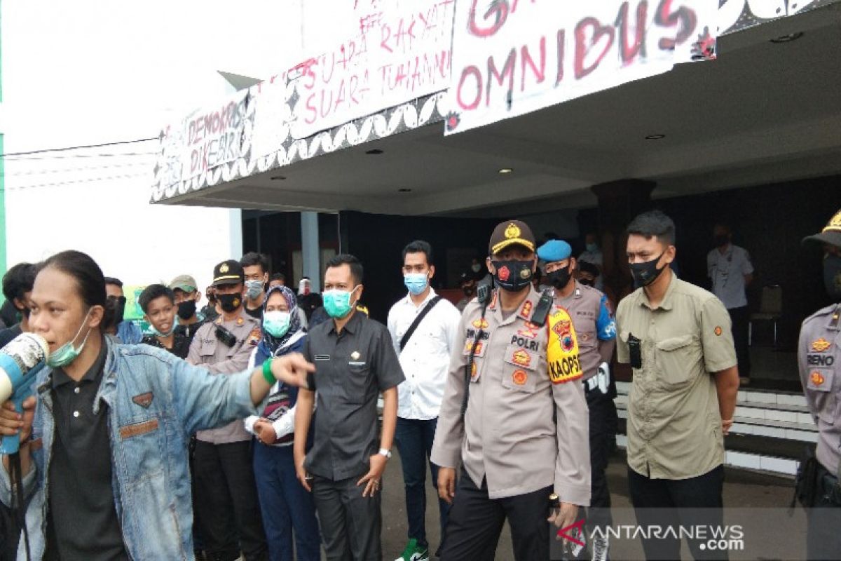 120 personel diterjunkan amankan demo mahasiswa di Batang