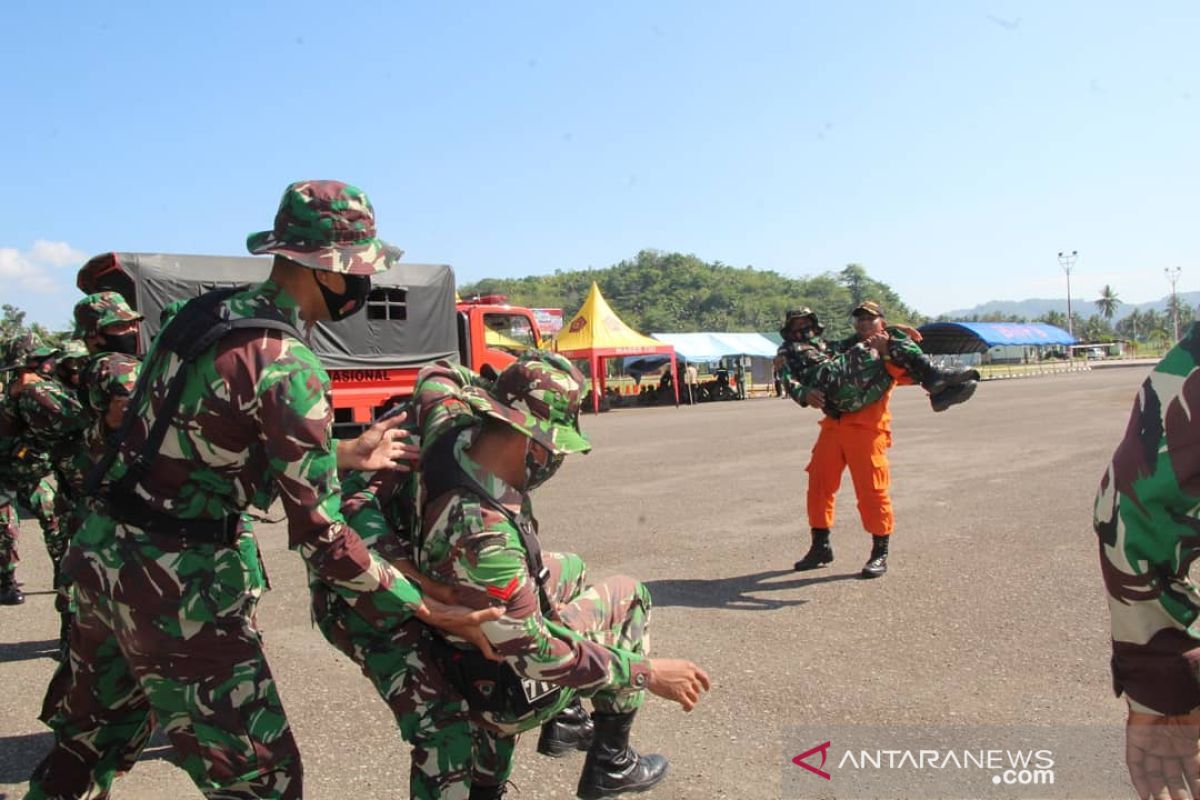 Korem 133/NW Gorontalo latihan penyelamatan korban bencana banjir