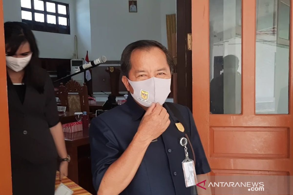 Legislator Gumas sesalkan desa tidak cairkan DD dan ADD 2020