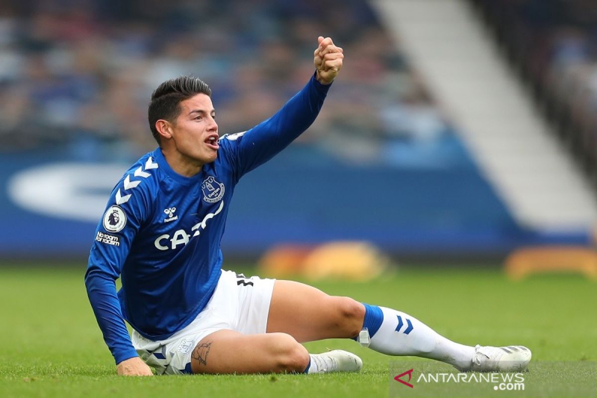 Cedera betis, James Rodriguez tidak perkuat Everton lawan Chelsea