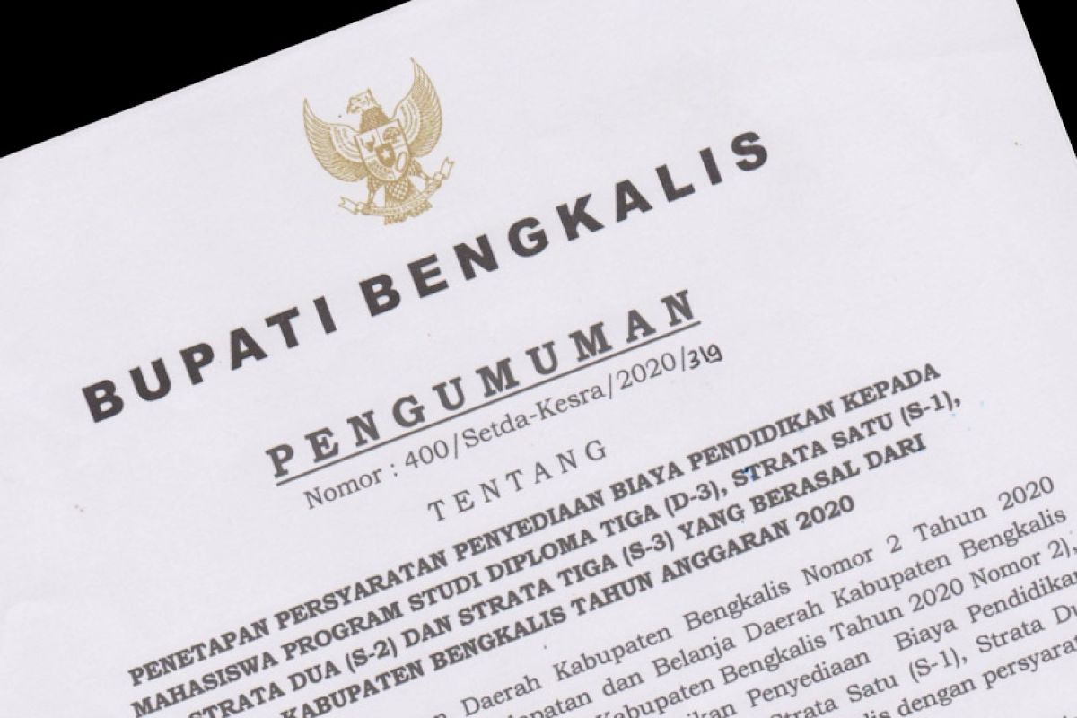 Bupati Bengkalis teken pengumuman penyediaan biaya pendidikan mahasiswa