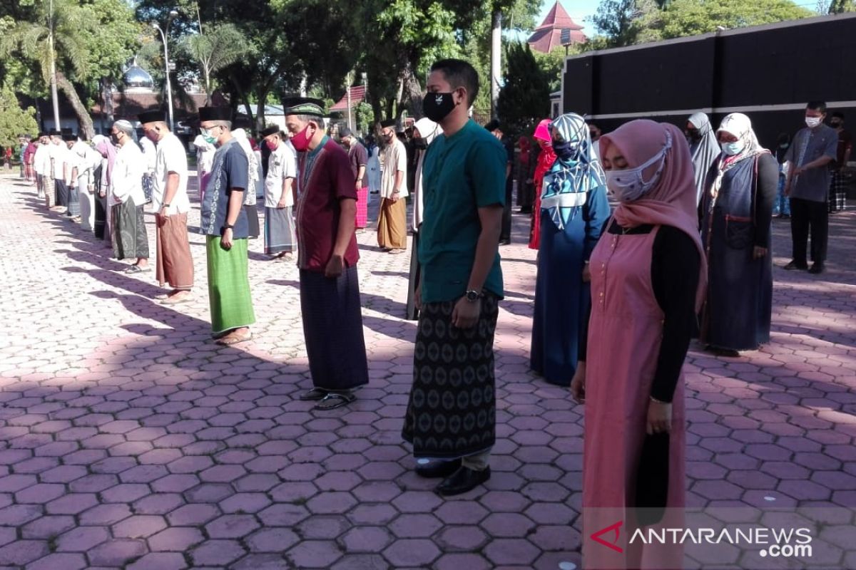 Hari Santri Nasional, seluruh ASN Bondowoso kenakan busana muslim