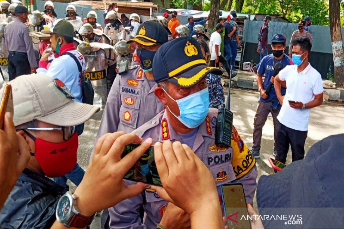 Banjarmasin police stations 1,500 personnel to safeguard worker rally