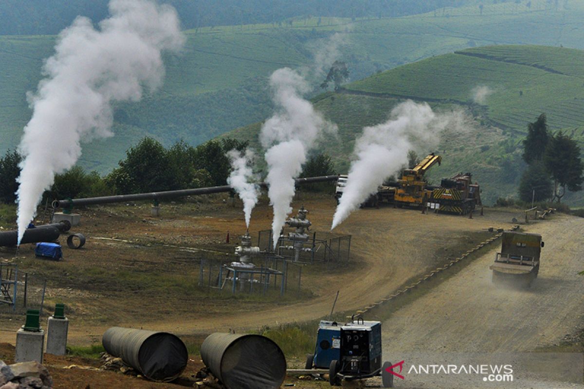 Setahun Jokowi-Ma'ruf, jalan berliku pemangkasan harga gas industri