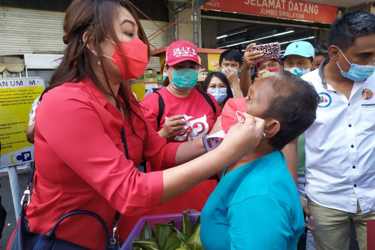 Ketua PDUI Sulut edukasi masyarakat patuhi protokol kesehatan COVID-19