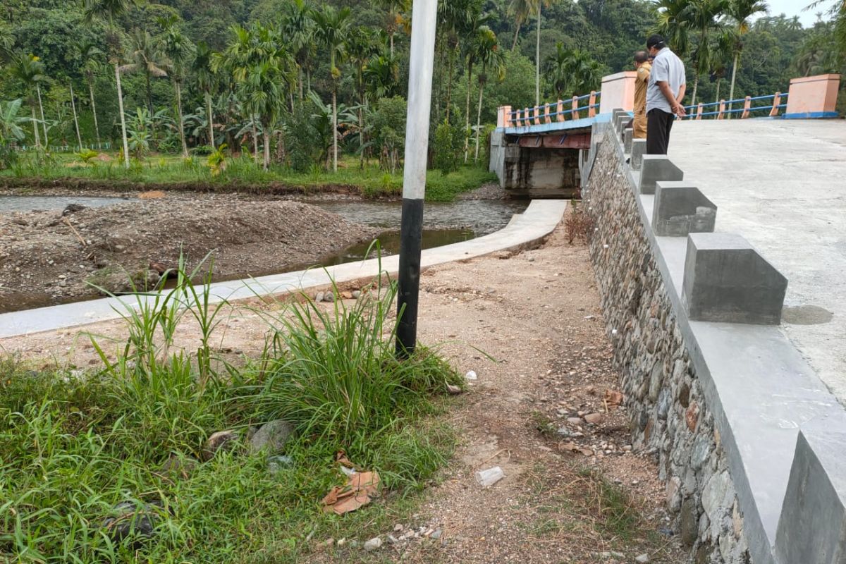Pemkab Padang Pariaman selesaikan Oprit Jembatan Lubuak Landua