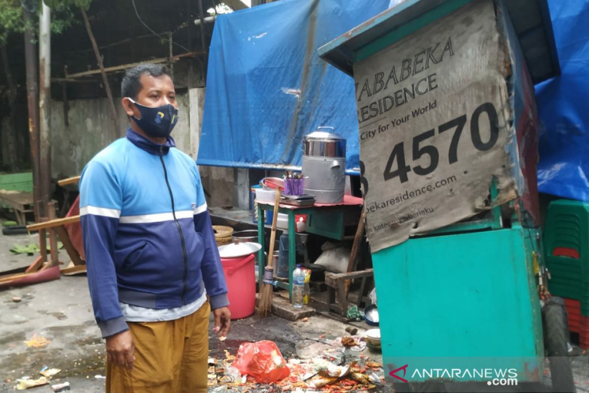 Bentrokan Gunung Sahari Utara  antargeng motor bukan warga