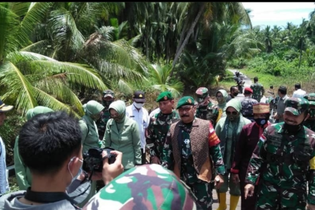 Semangat gotong royong TMMD akan selalu dikenang warga Pulau Hanaut