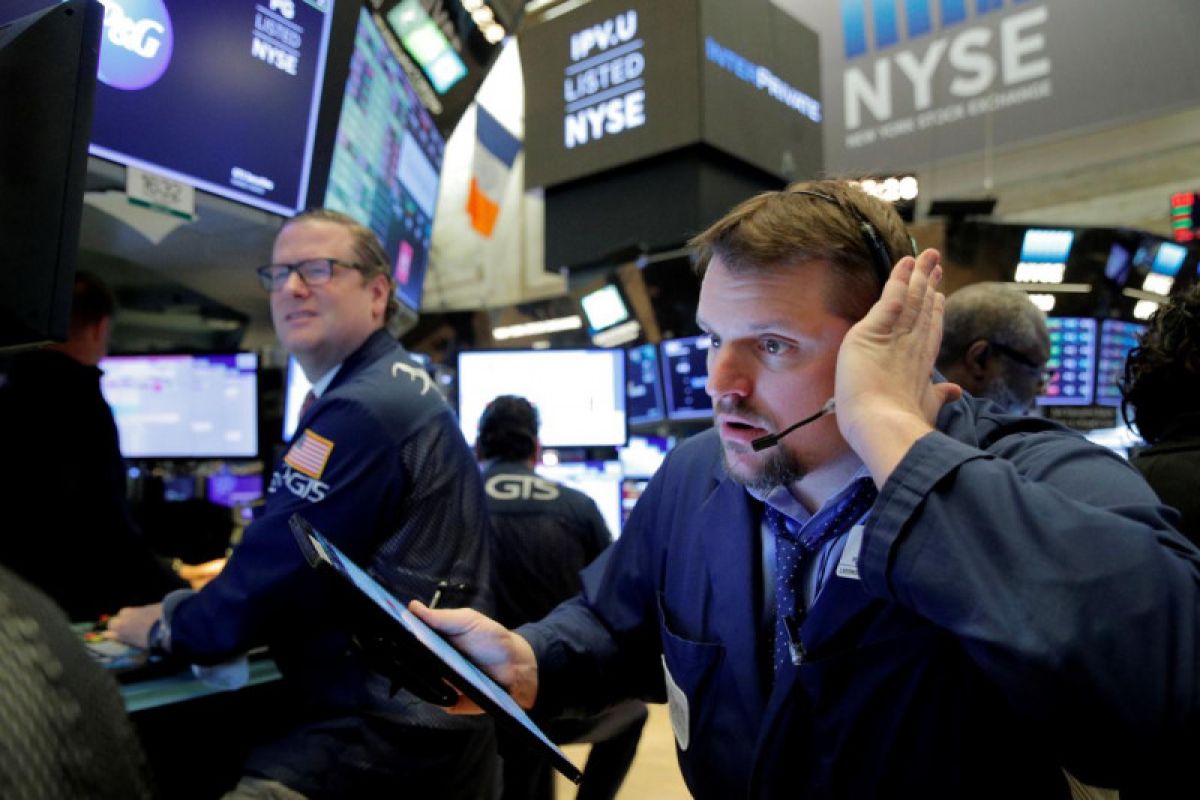 Wall Street menguat, perdagangan berombak saat pembicaraan stimulus fiskal AS
