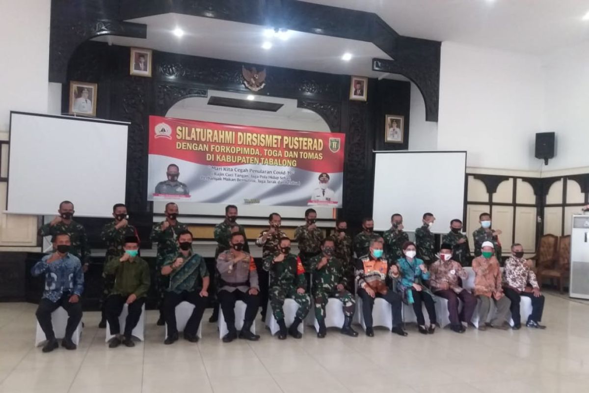 Dirsismet Pusterad ingatkan anggota TNI  bisa menjaga kepercayaan rakyat