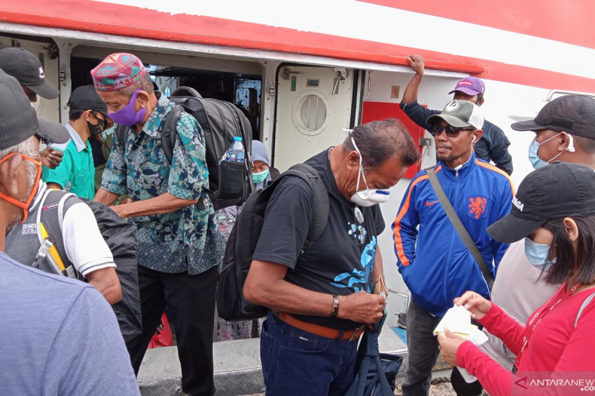 Satgas COVID-19 Kota Sorong temukan penumpang dari Raja Ampat tanpa izin