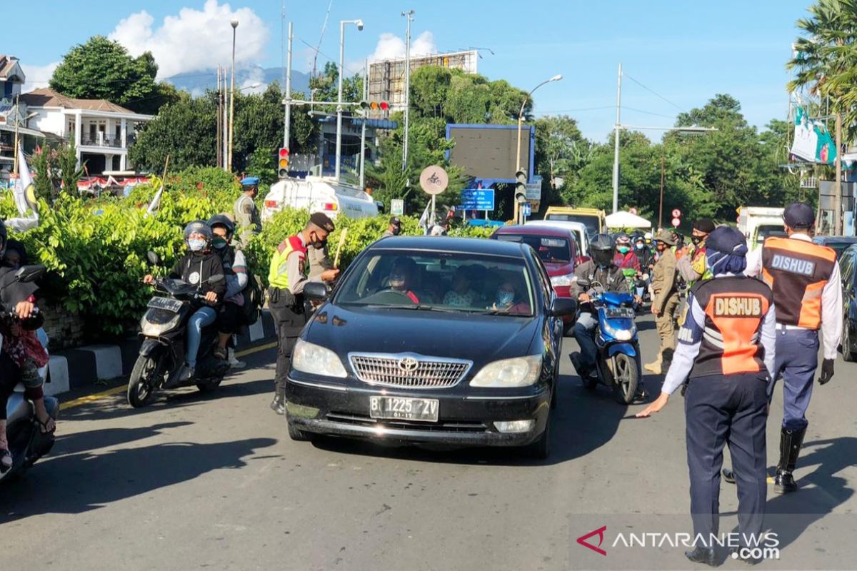 Bupati Bogor batasi wisatawan ke Puncak saat libur cuti Maulid Nabi