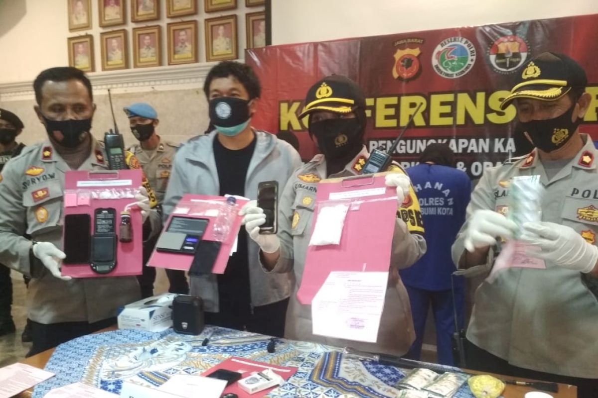 Polisi Sukabumi sita narkoba senilai ratusan juta rupiah dari sembilan kurir