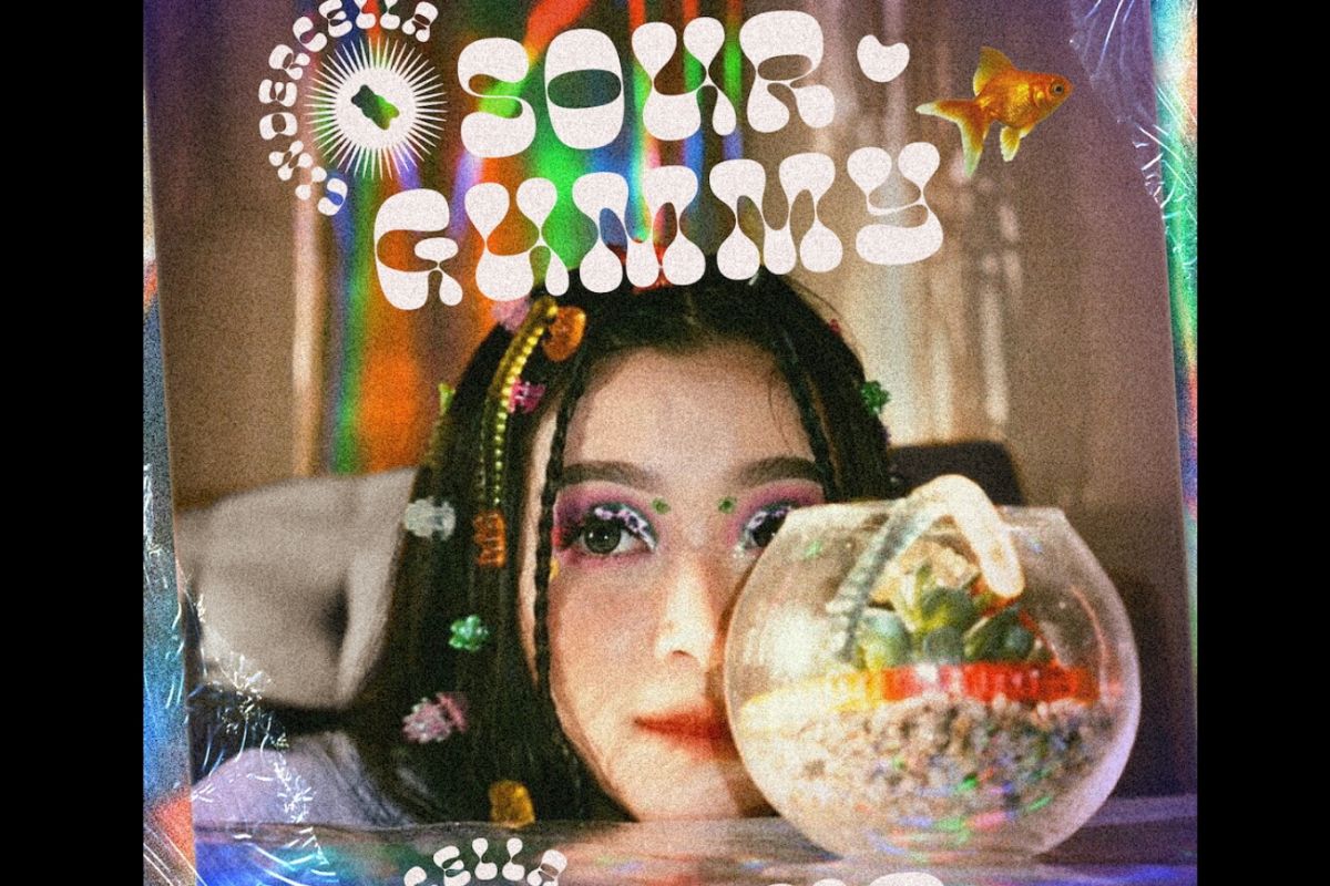 Cindercella merilis lagu perdana "Sour Gummy"