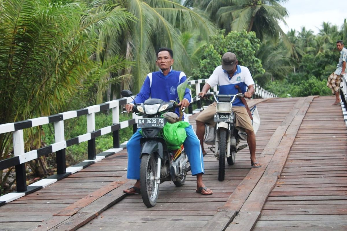 Kegiatan ekonomi warga semakin lancar berkat hasil TMMD