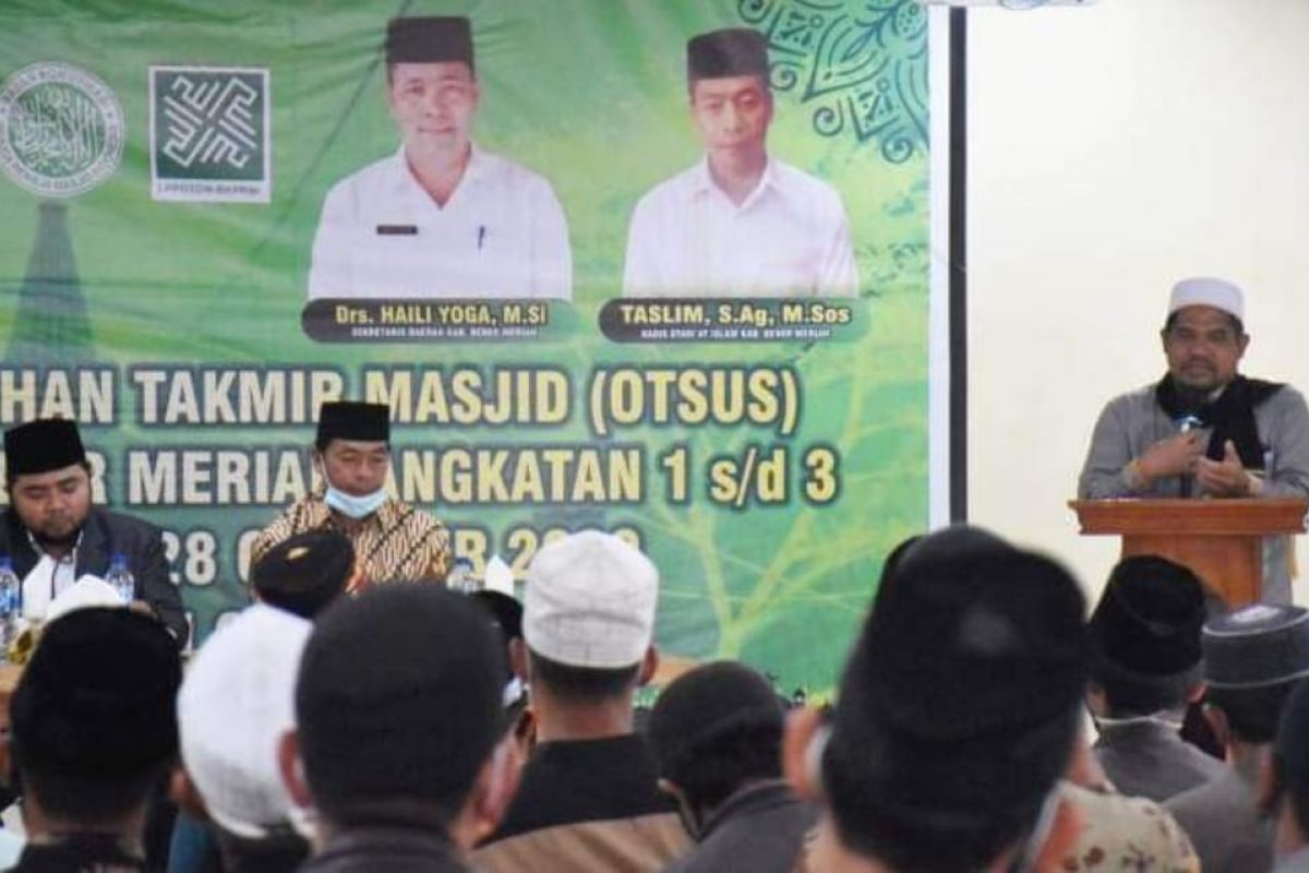 Bupati Sarkawi dorong Takmir punya terobosan memakmurkan masjid