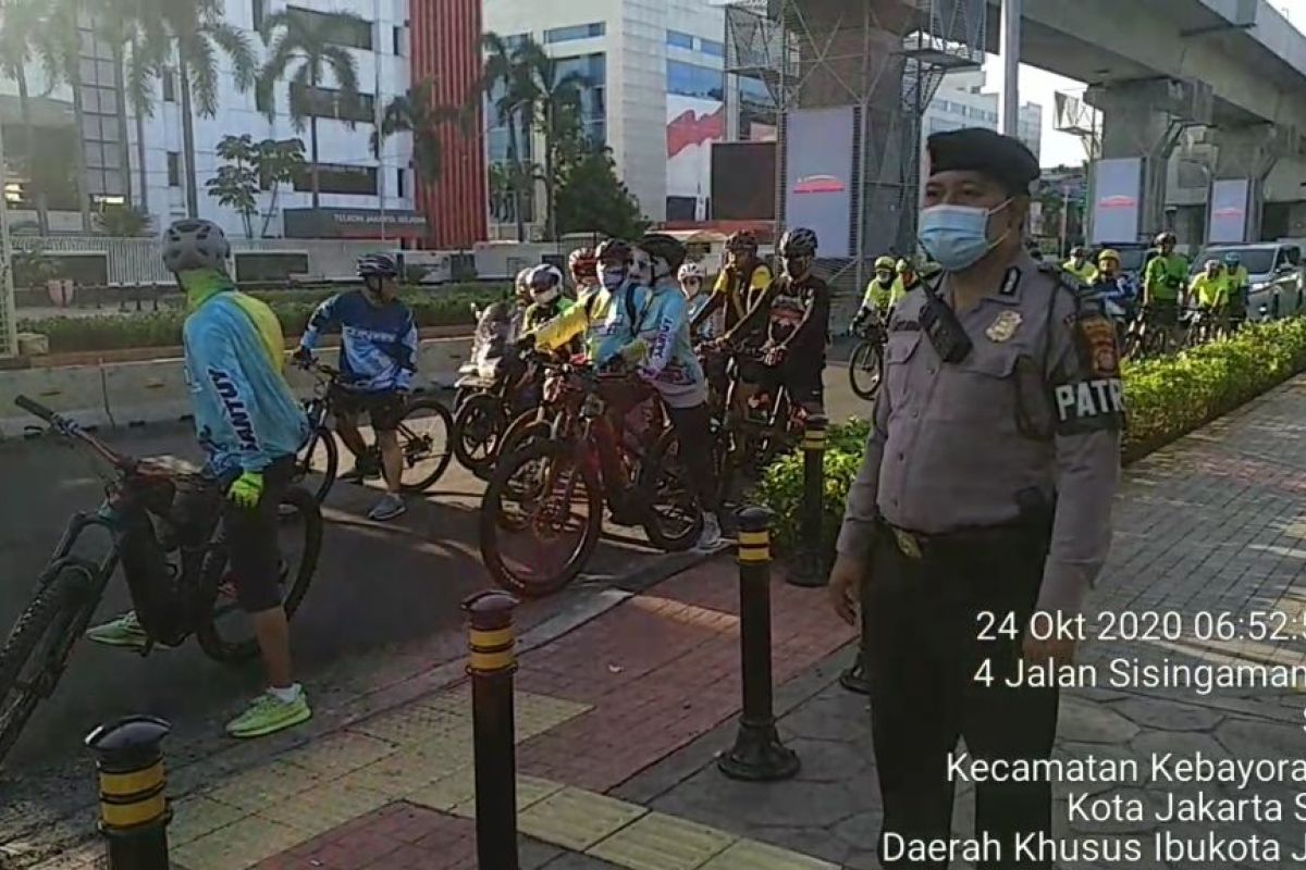 Polrestro Jakarta Selatan gelar patroli jamin keamanan pesepeda
