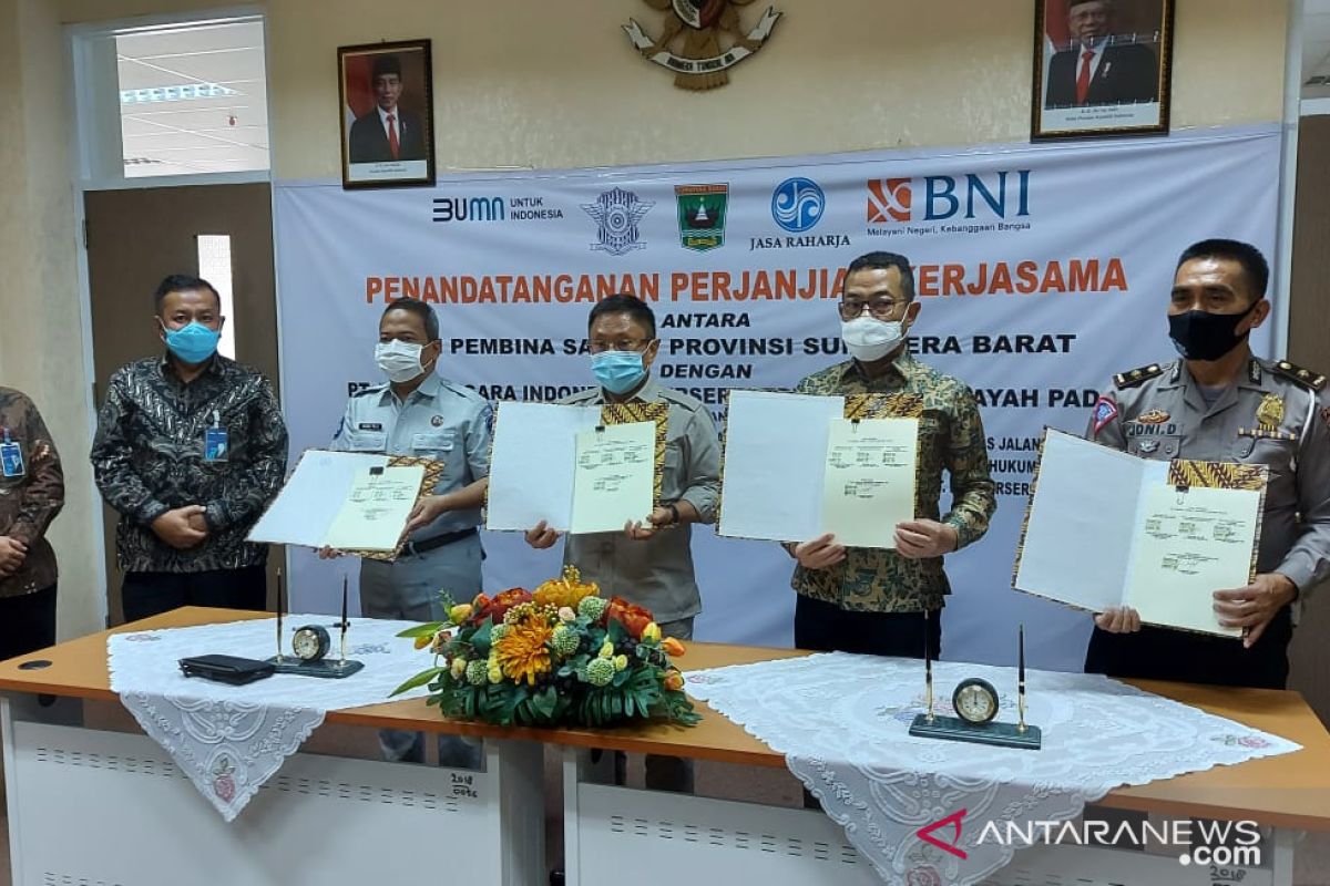 BNI Wilayah Padang dukung fasilitas layanan e-Samsat, sekaligus teken PKS