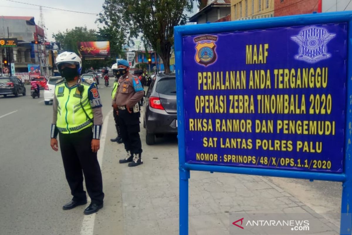 Polisi tilang belasan pengendara hari pertama Operasi Zebra di Palu