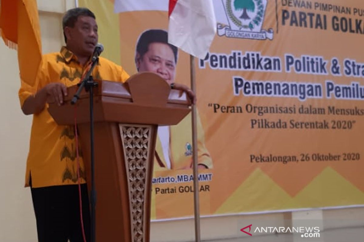 Kader Golkar diminta kerja keras kawal pemerintahan Jokowi