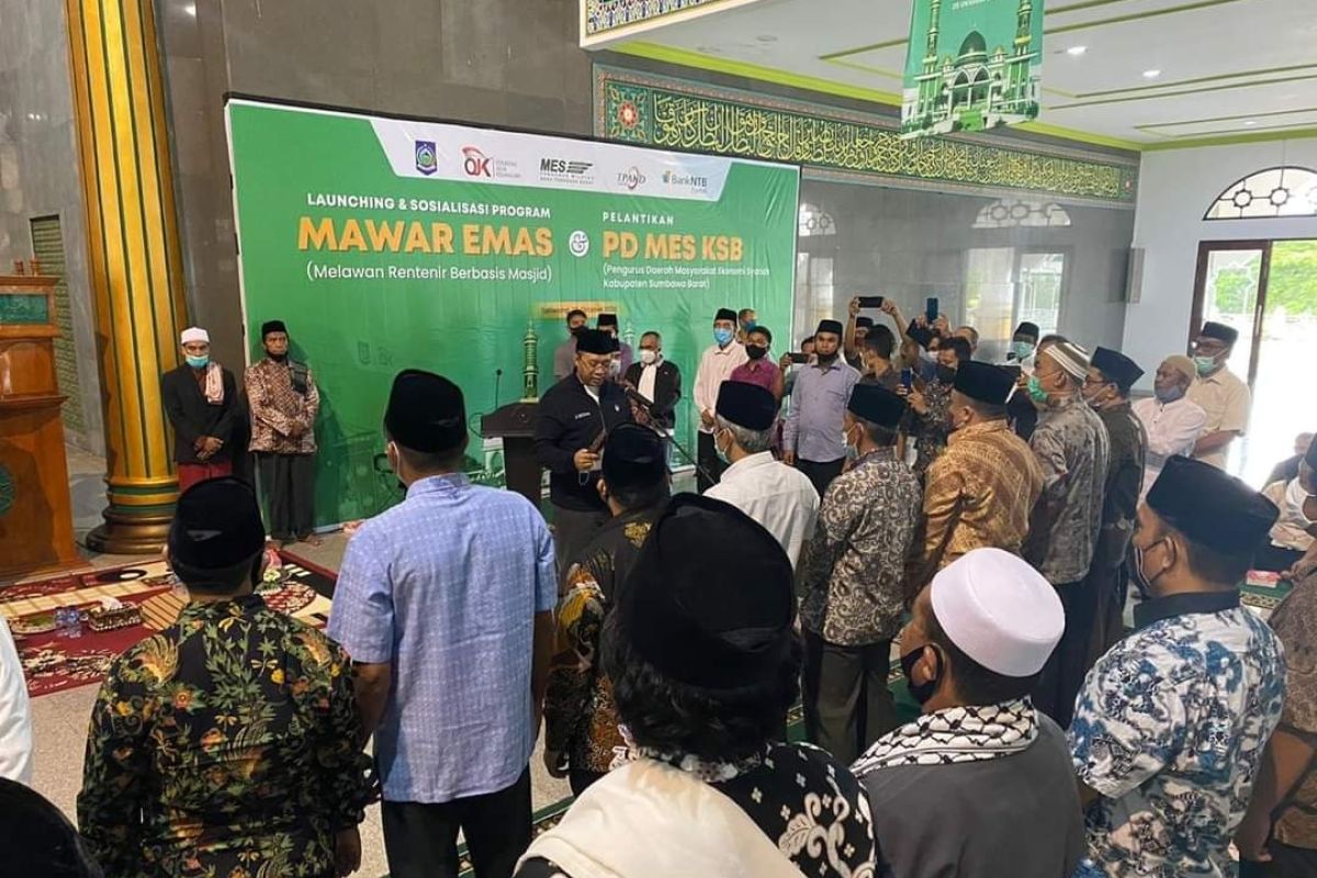 Gubernur NTB meluncurkan program melawan rentenir di Sumbawa Barat