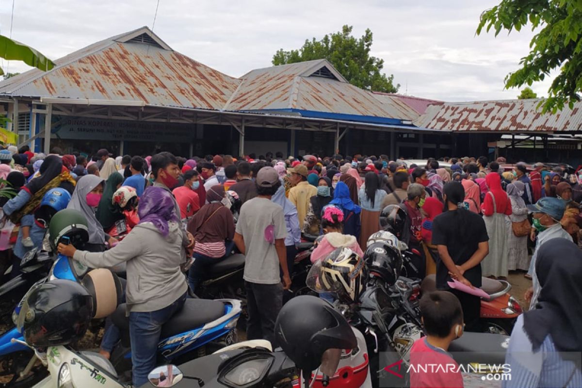 Ribuan warga daftar BPUM di Bengkulu dibubarkan polisi
