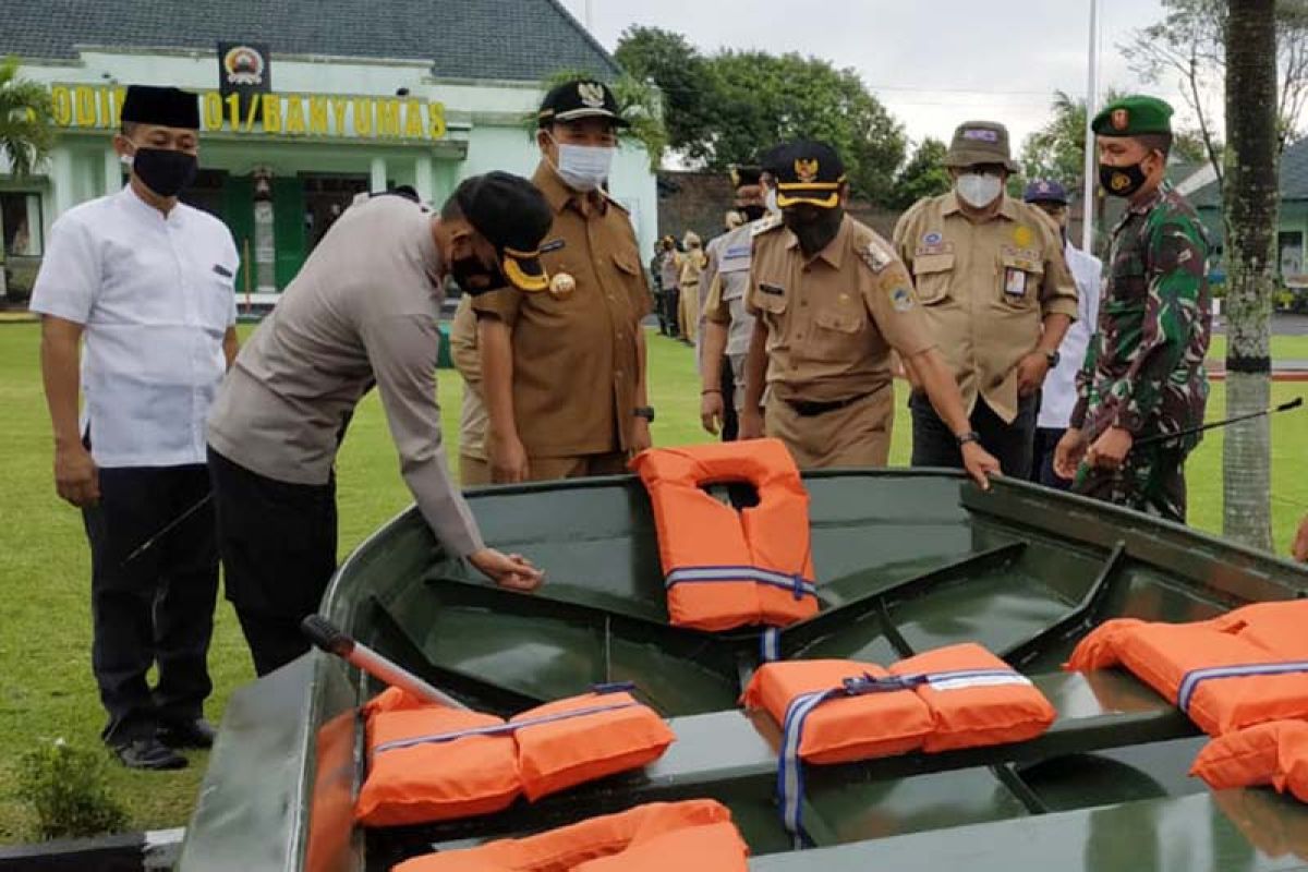 Bupati Banyumas cek kesiapsiagaan hadapi bencana alam semasa pandemi