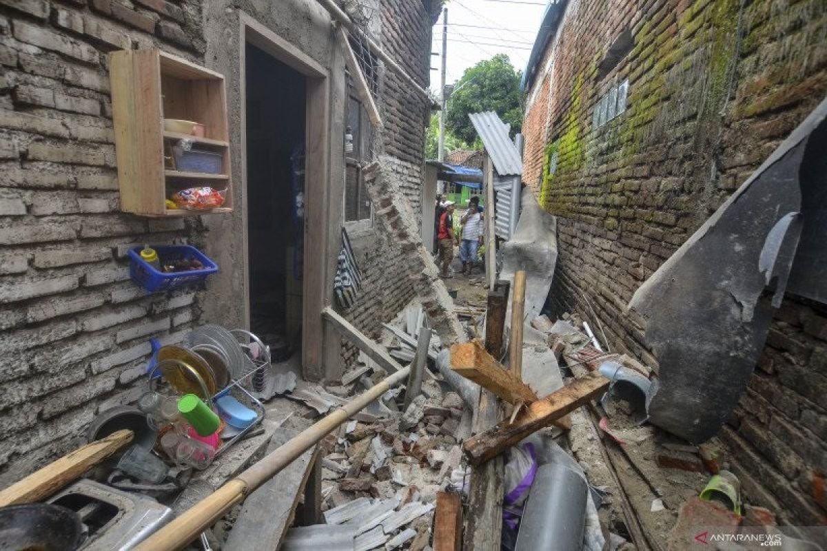 65 rumah warga di Ciamis, Jawa Barat rusak akibat gempa Pangandaran