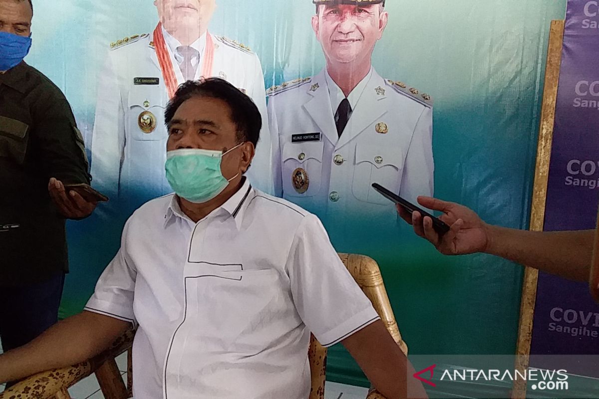 Bupati Sangihe meminta warga patuh protokol kesehatan saat libur panjang