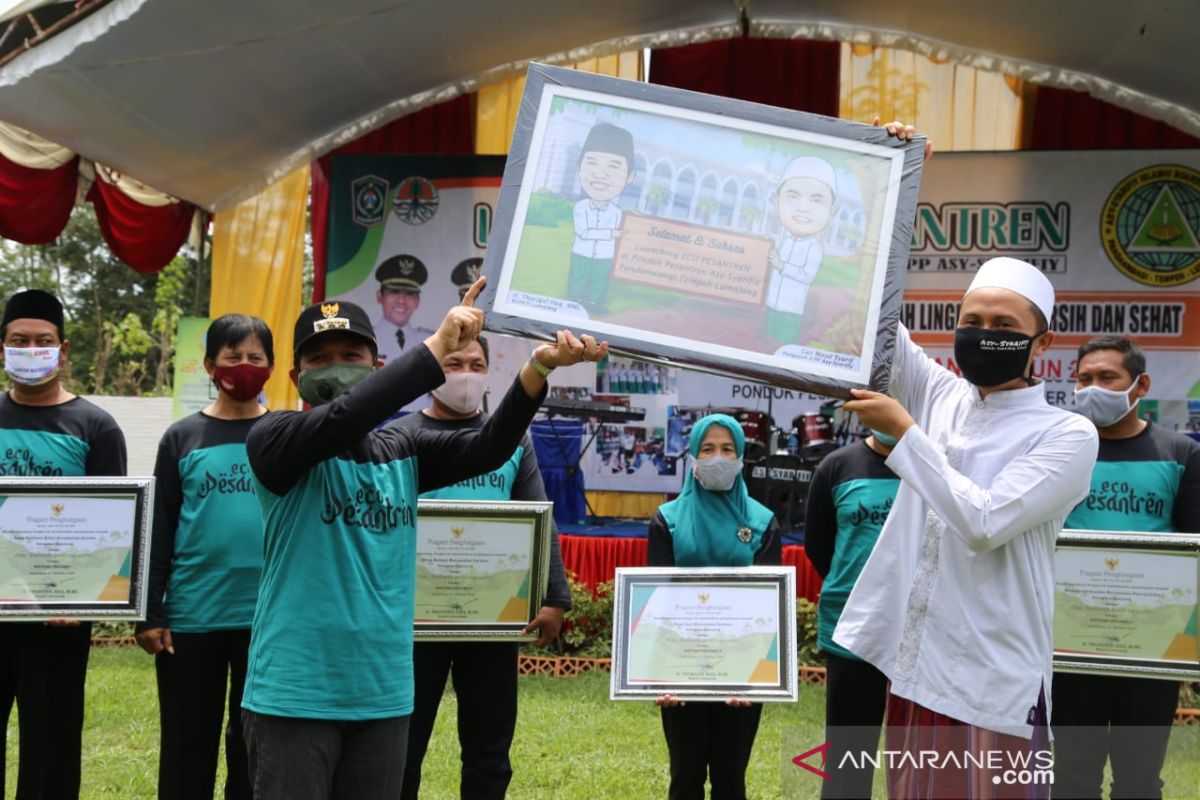 Diluncurkan Bupati, Lumajang-Jatim miliki "eco pesantren" pertama