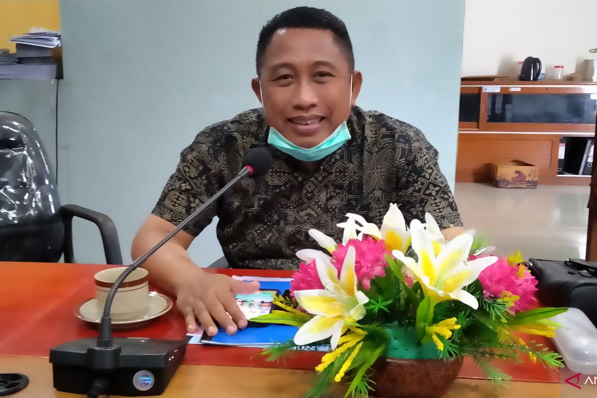 DPRD meminta Pemprov NTB edukasi penanganan COVID-19 secara masif