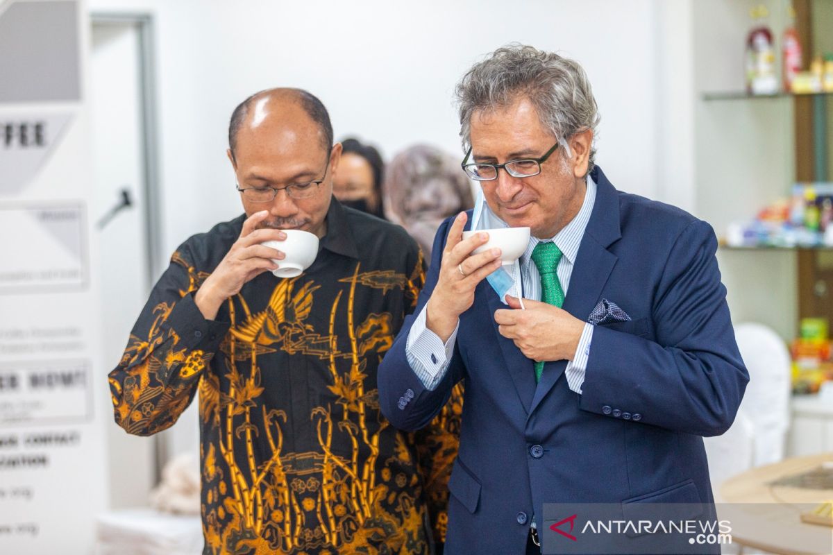 Indonesian coffee draws praises from Singaporean Coffee Association