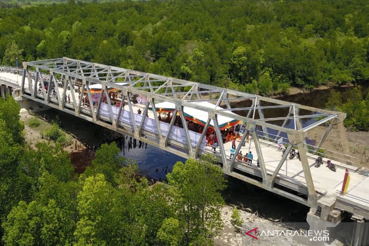 Jembatan Usman Samad diresmikan, ini manfaatnya