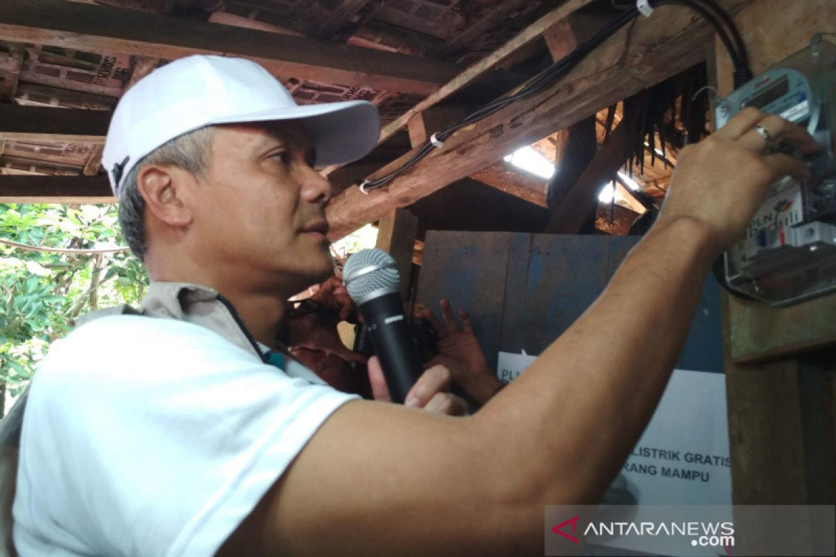 PLN Tanjung Jati B gratiskan penyambungan listrik 620 rumah